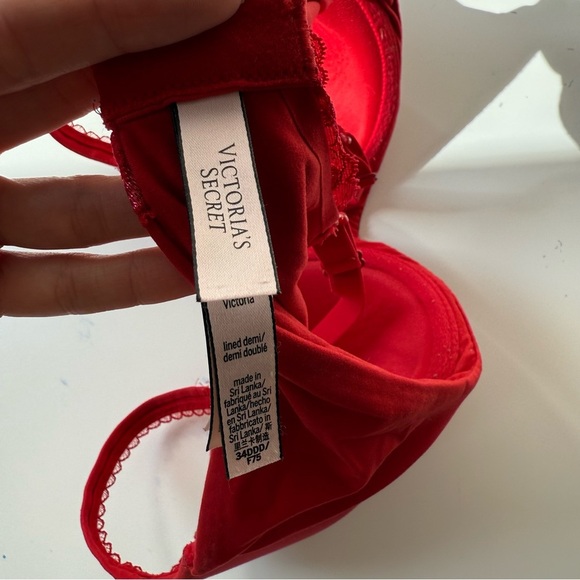 Victorias Secret Lined Demi Bra Underwire Molded Cup Convertible Red - Picture 4 of 5